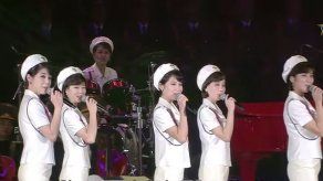 Una banda femenina de pop norcoreano destaca en delegación a Corea del Sur