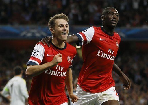 Arsenal avanza a fase de grupos en la Champions