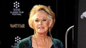 Dakota Johnson no recibe consejos de su abuela: la musa de Hitchcock