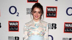 Maisie Williams no tiene reparos en negarse a sacarse fotos con sus fans
