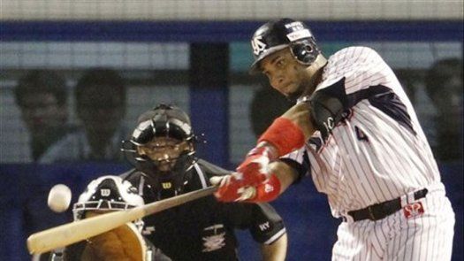 Balentien rompe el récord de jonrones en Japón
