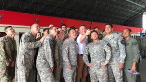 EEUU dice realizará maniobras con Surcorea pese a amenazas