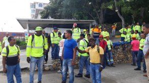 Obreros que construyen la Terminal de cruceros de Amador están en huelga Obreros que construyen la Terminal de cruceros de Amador están en huelga