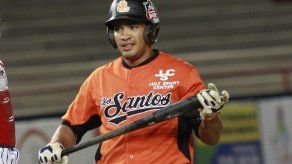 Belarmino Campos no respeta a los lanzadores en el Béisbol Mayor