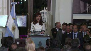 Presidenta argentina continúa hospitalizada con cuadro febril infeccioso