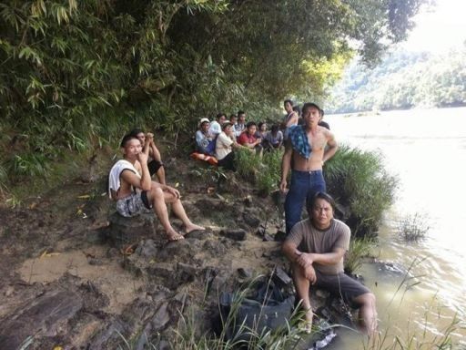 Transbordador naufraga en río de Malasia