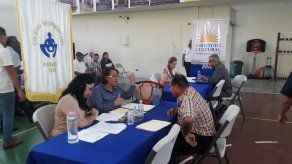 Realizan feria de empleo para docentes del sector privado en la Oxford School Realizan feria de empleo para docentes del sector privado en la Oxford School