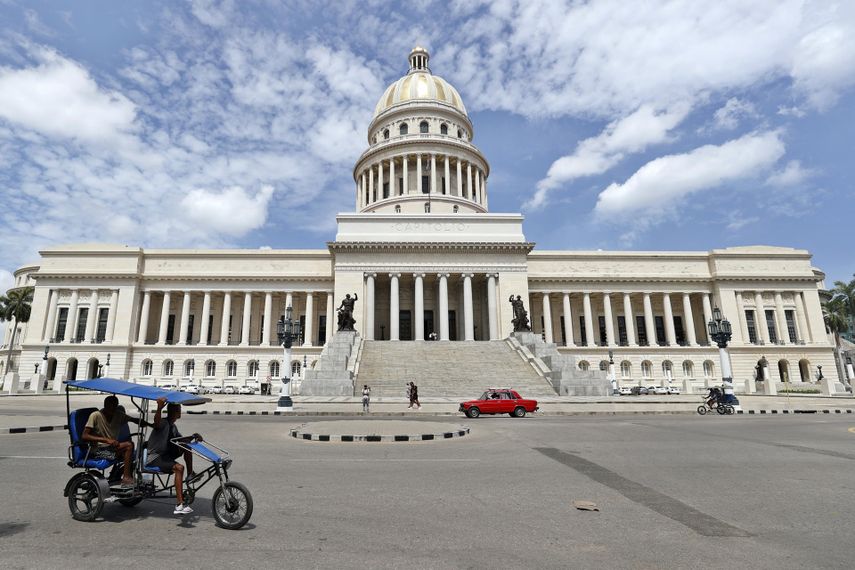Fotografía de la fachada del Capitolio de La Habana.