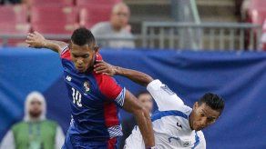 Ismael Díaz viaja mañana rumbo a España