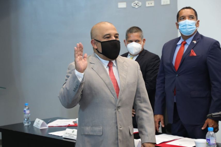 Diputado Rony Araúz.