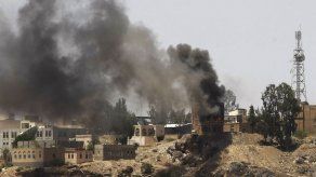 Toque de queda en Yemen por combates en la capital