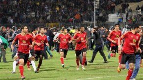 Jugadores de Al-Ahly se retiran tras incidentes en Egipto