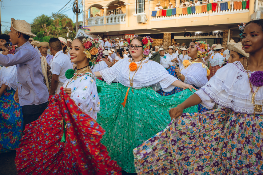 Desfile de las mil polleras en vivo