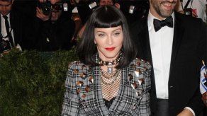 El padre de Madonna desaprobaba sus gestos sexuales en el escenario