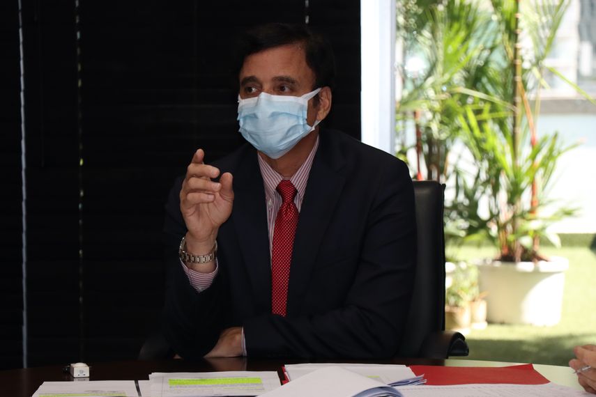 El contralor Gerardo Solís.