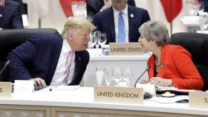 Trump vuelve a cargar contra May y el embajador británico en EEUU por filtraciones