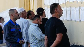 La participación en la votación del domingo fue del 41%, según los resultados preliminares reportados el lunes por la Alta Comisión Electoral Independiente. Estaba por debajo del 44% de las elecciones de 2018, un mínimo histórico.