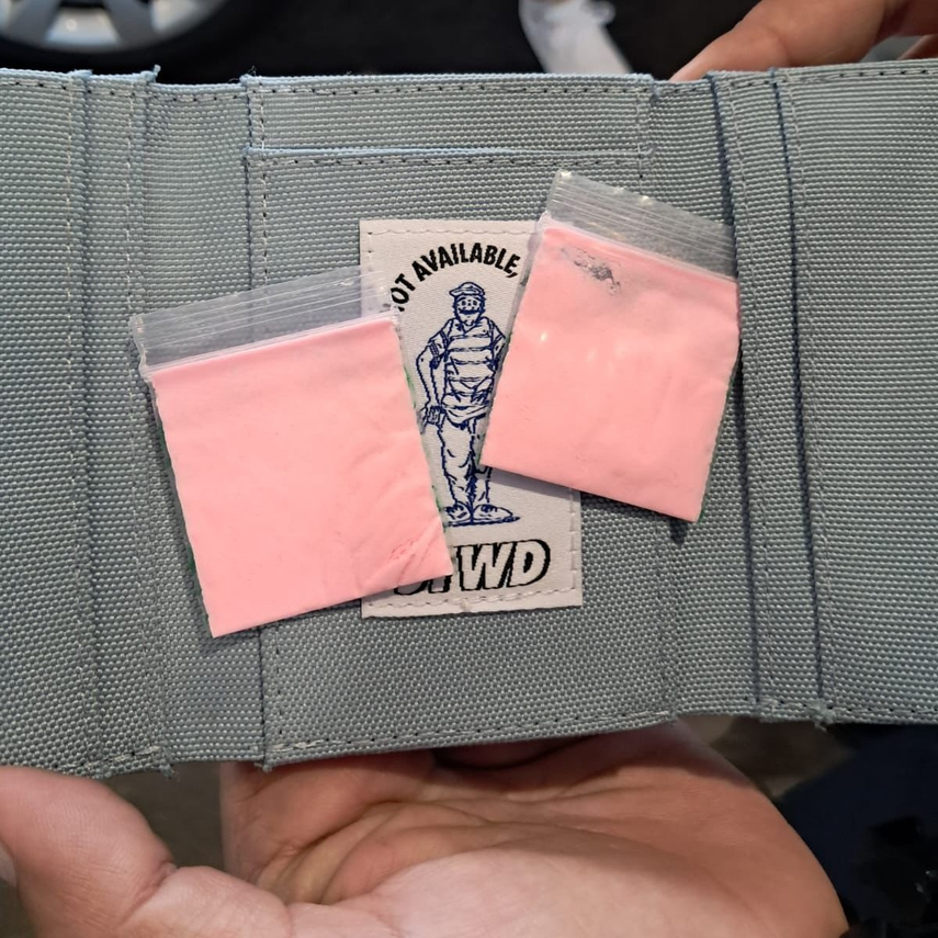 Incautan sustancias ilícitas en dos operativos