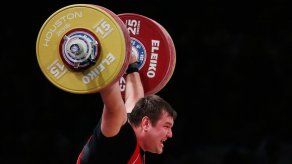El ruso Lovchev rompe récord mundial en levantamiento de pesas