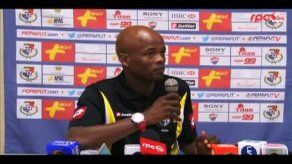 Técnico Julio Dely Váldes maneja la presión y euforia en el grupo