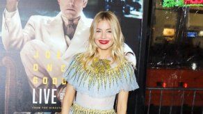 Sienna Miller y Christina Hendricks protagonizarán el drama The Burning Woman