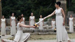 Encienden en Grecia la llama olímpica para juegos de Londres 2012