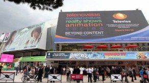 Pattinson se convierte en otro tipo de vampiro de Cronenberg