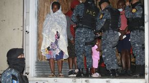 &nbsp;El grupo de haitianos estaba conformado por 20 hombres y 20 mujeres adultos y 14 menores de edad.
