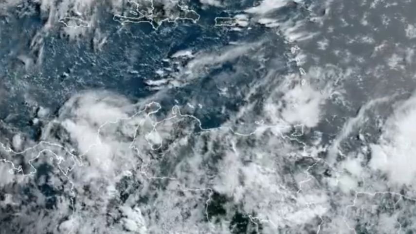 Imagenes por NOAA sobre paso del polvo de Sahara en el Caribe