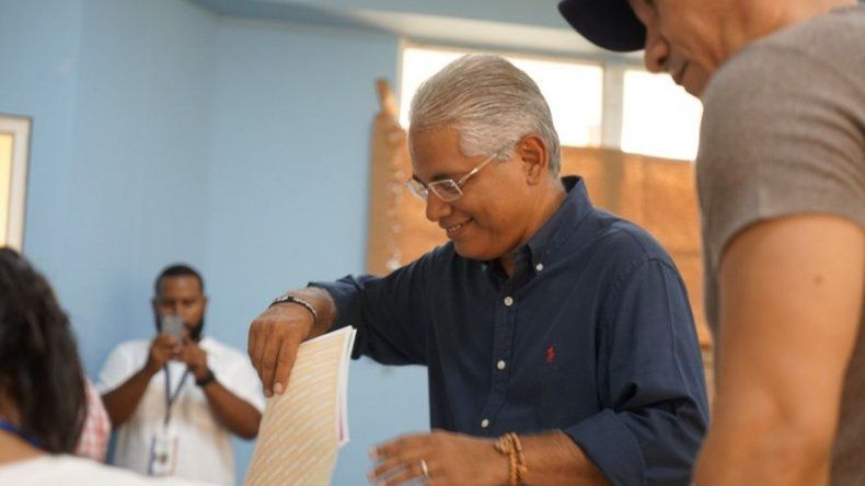 José Blandón regresa a la Alcaldía, dice que trabajará en proyectos y transición