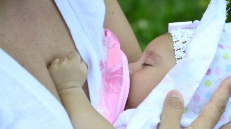 Niños amamantados son más inteligentes y más seguros de sí mismos