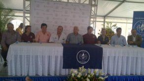 Colocan primera piedra de nuevo Centro Hospitalario en Chiriquí