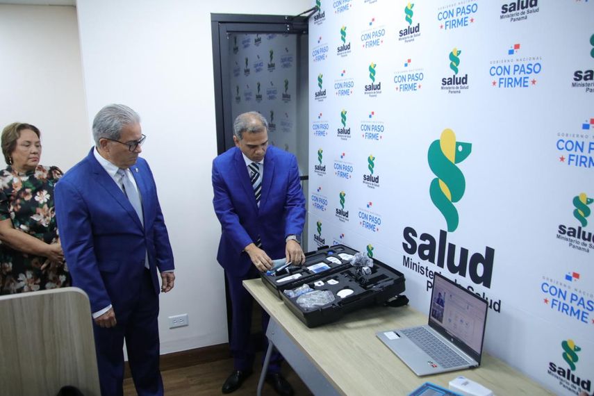 MINSA verifica equipos de atención remota. MINSA verifica equipos de atención remota.