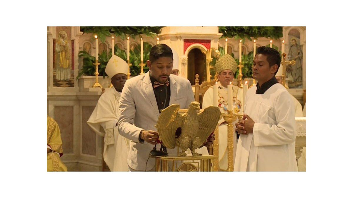 Renuevan compromisos sacerdotales en Misa Crismal