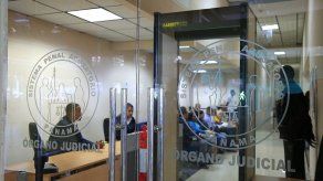 Confirman medidas cautelares contra 4 policías y 3 civiles por tráfico de drogas