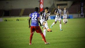 Tauro y Plaza quedaron debiendo los goles en el Clásico Nacional