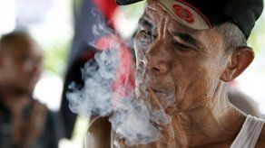 Dos de cada tres hombres fuman en Indonesia
