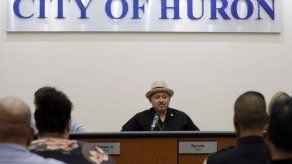 Alcalde chicano trata de sacar a flote su ciudad en EEUU