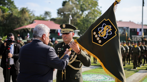 Presidente Mulino participa del acto de cambio de mando del SENAFRONT donde el comisionado Larry Solís asume la Dirección General. Presidente Mulino participa del acto de cambio de mando del SENAFRONT donde el comisionado Larry Solís asume la Dirección General.
