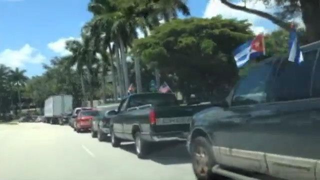 Video Cubanos en Bahamas celebran asilo a 19 compatriotas en Panam