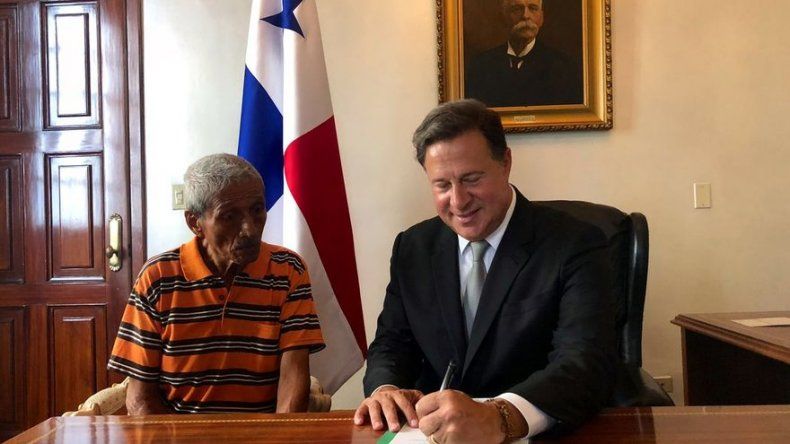Varela sanciona ley que otorga bono de B/.100.00 a jubilados