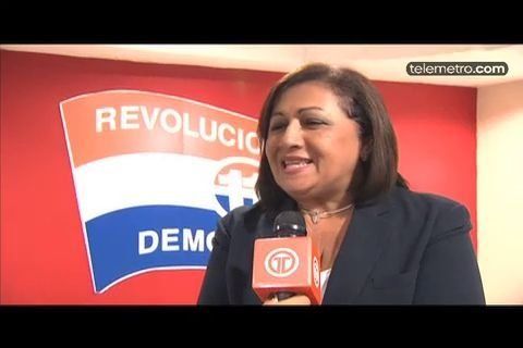 Golcher dice que Martinelli maneja la política con sobornos