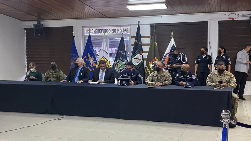 Autoridades brindan conferencia de prensa sobre los resultados de la Operación Génesis.