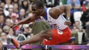 Londres: Robles avanza