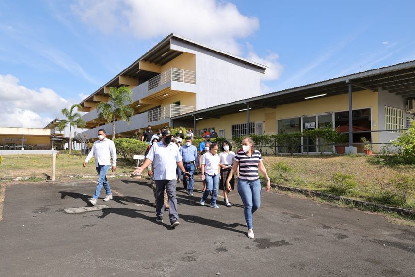 La ministra de Educación