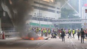Más violencia en Hong Kong antes del Día Nacional