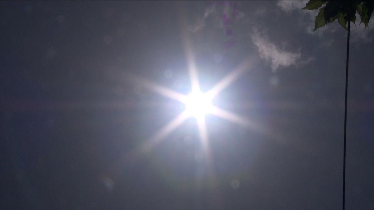 Aviso por radiación ultravioleta.