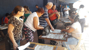 Billeteros de la Lotería Nacional de Beneficencia.