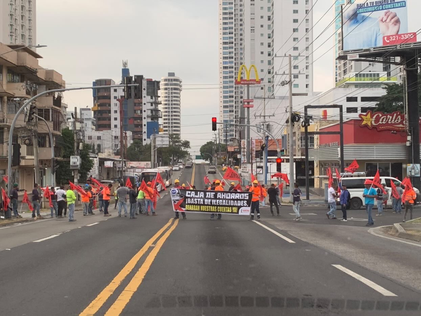 Cierre de avenidas tras protestas del SUNTRACS