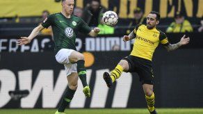 Dortmund gana y de nuevo lidera la Bundesliga; Bayern empata